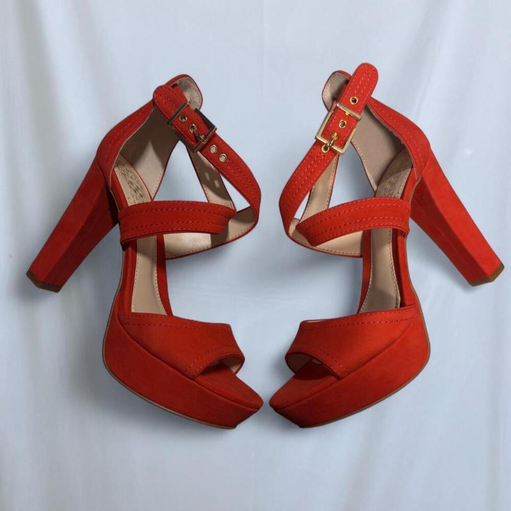 Red platform heels with ankle strap #glamour #partyshoes